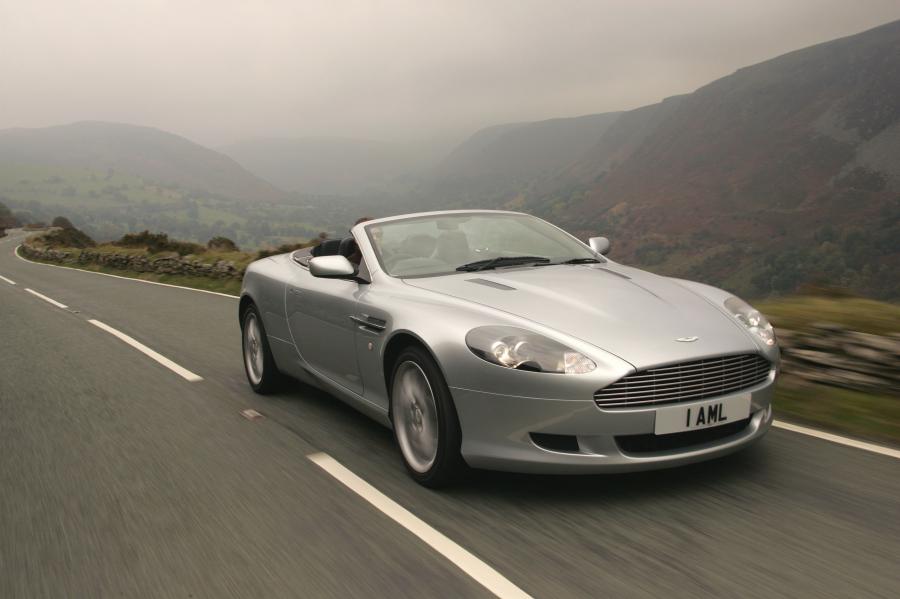  Aston Martin DB9 Volante 2004 года  (UK) (фото 17 из 38)
